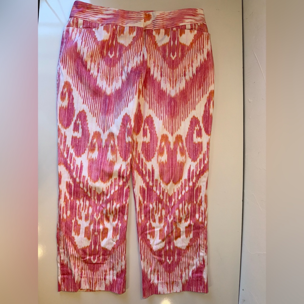 CHICOS IKAT TAPESTRY PRINT COTTON CAPRI PANTS SZ 1/M/8